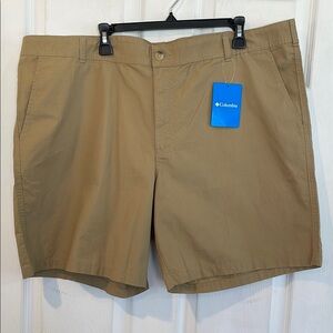 Columbia Men's Tan Shorts Size 44